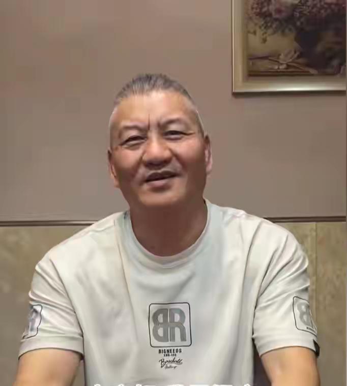 这个58岁的梁实29次参加高考，媒体又报道了！

年年考前有信心，考试期间没发挥