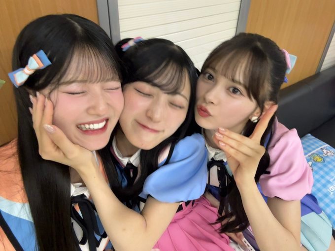 【推文】AKB48八木爱月 早安あづ！这周也一起加油吧⭐️🌙🌼 