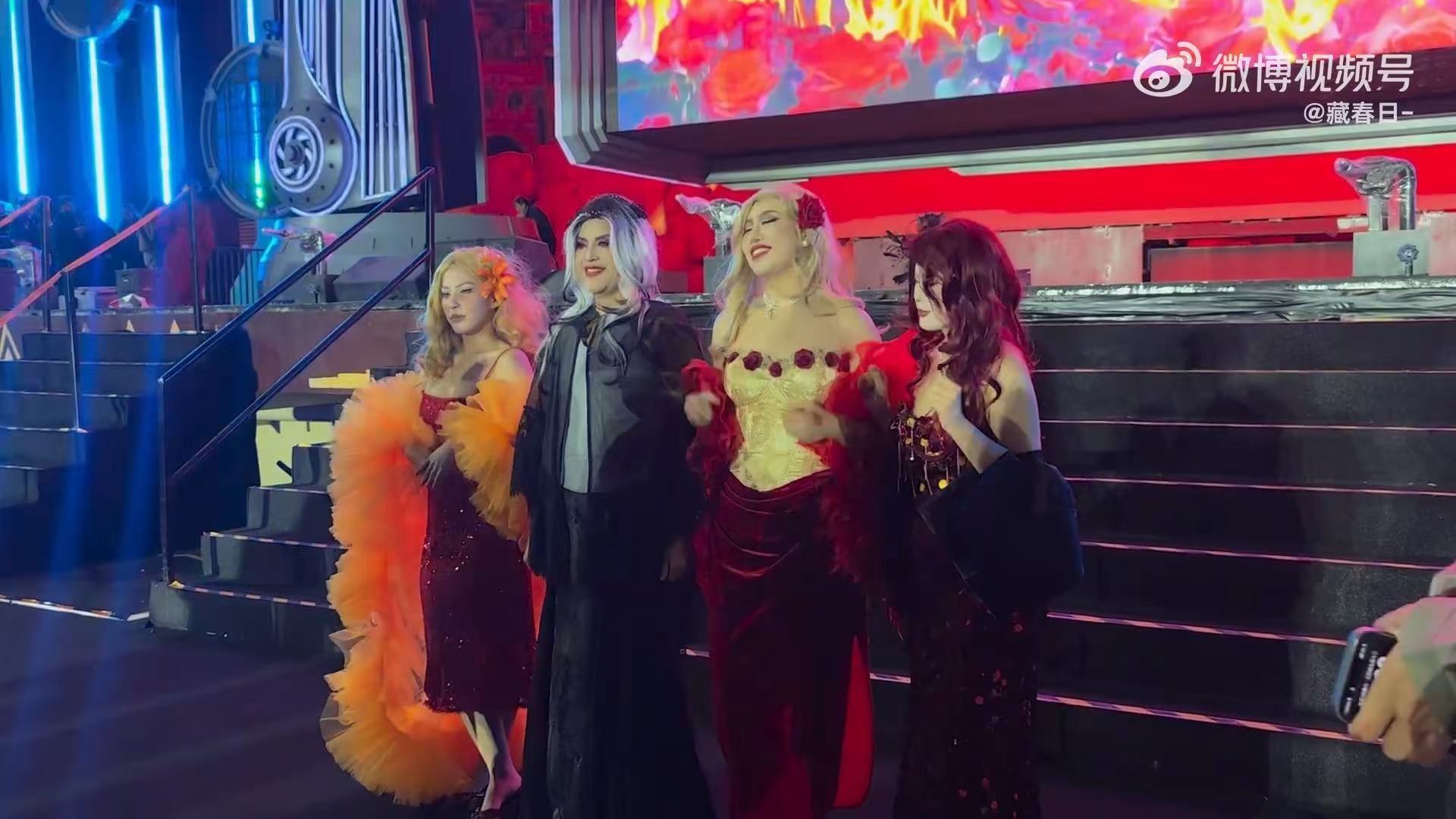 那艺娜宠粉有的是力气手段 她的宠粉方式让粉丝感到被重视、被珍惜，这种情感连接比任