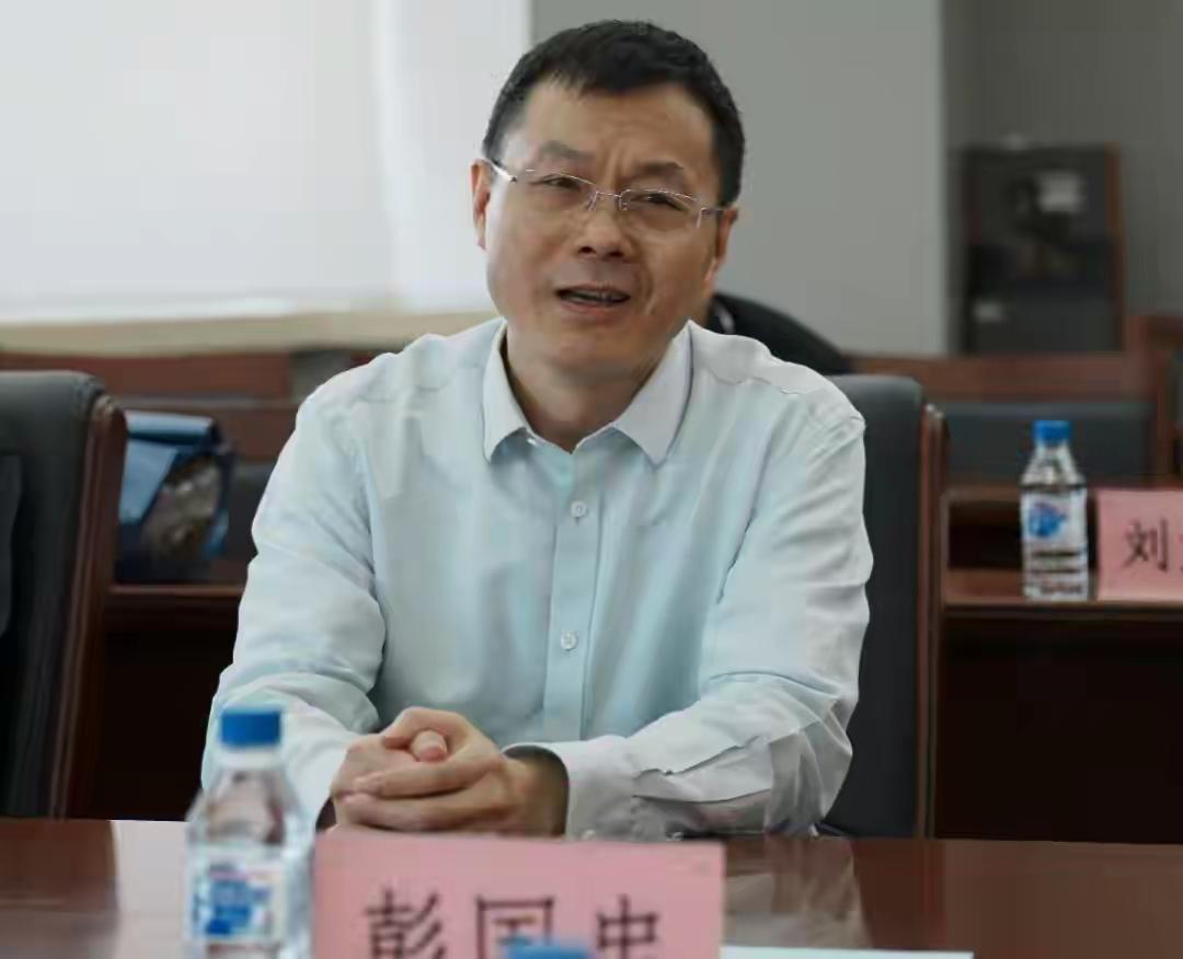 上海教授“闯关东”！华东师大名师跳槽吉林大学，图啥？
这年头，连大学教授都开始“