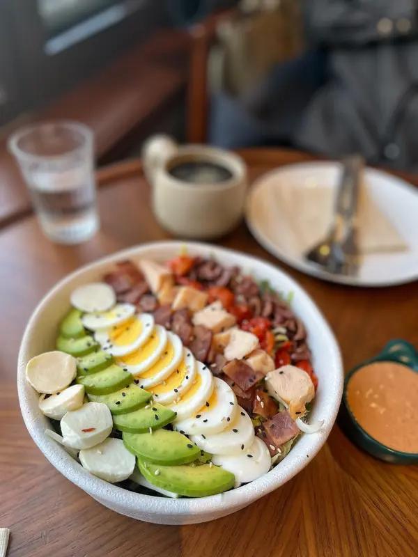 火遍全网的“抗炎饮食”，真的有用吗？

抗炎饮食确实有用，但它是长期调理的健康饮