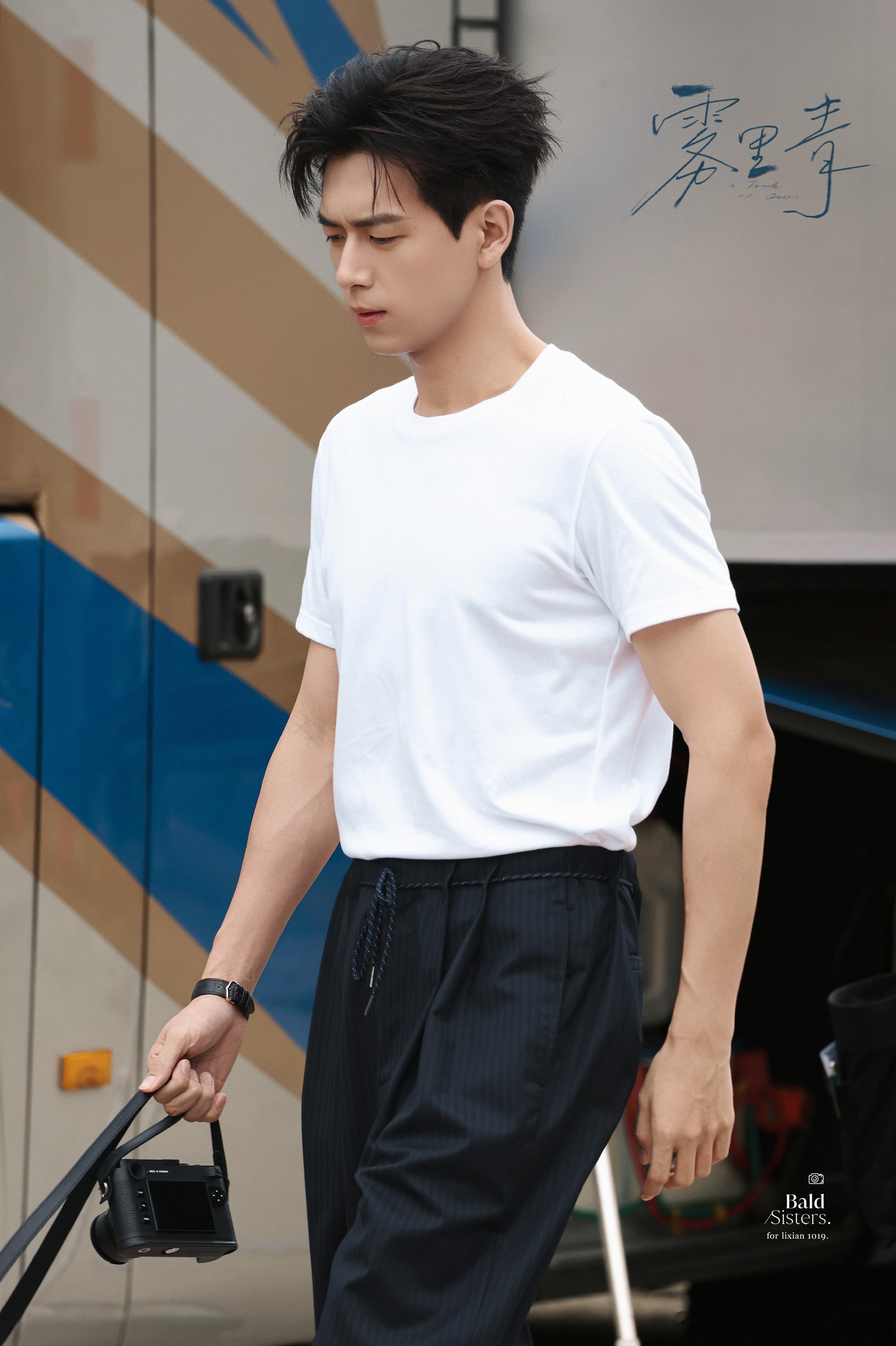 李现满30减15时间对李现这个男孩很温柔 ​​​