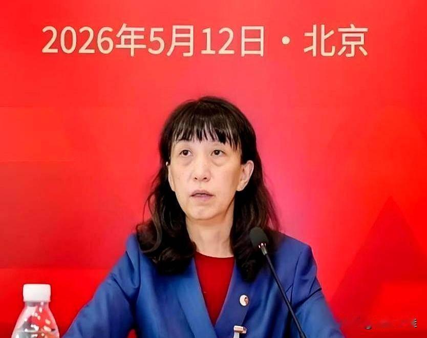 【忠告赖亚文】
倘若中国女排在亚锦赛未能第一时间拿到洛杉矶奥运会门票，还望你果断