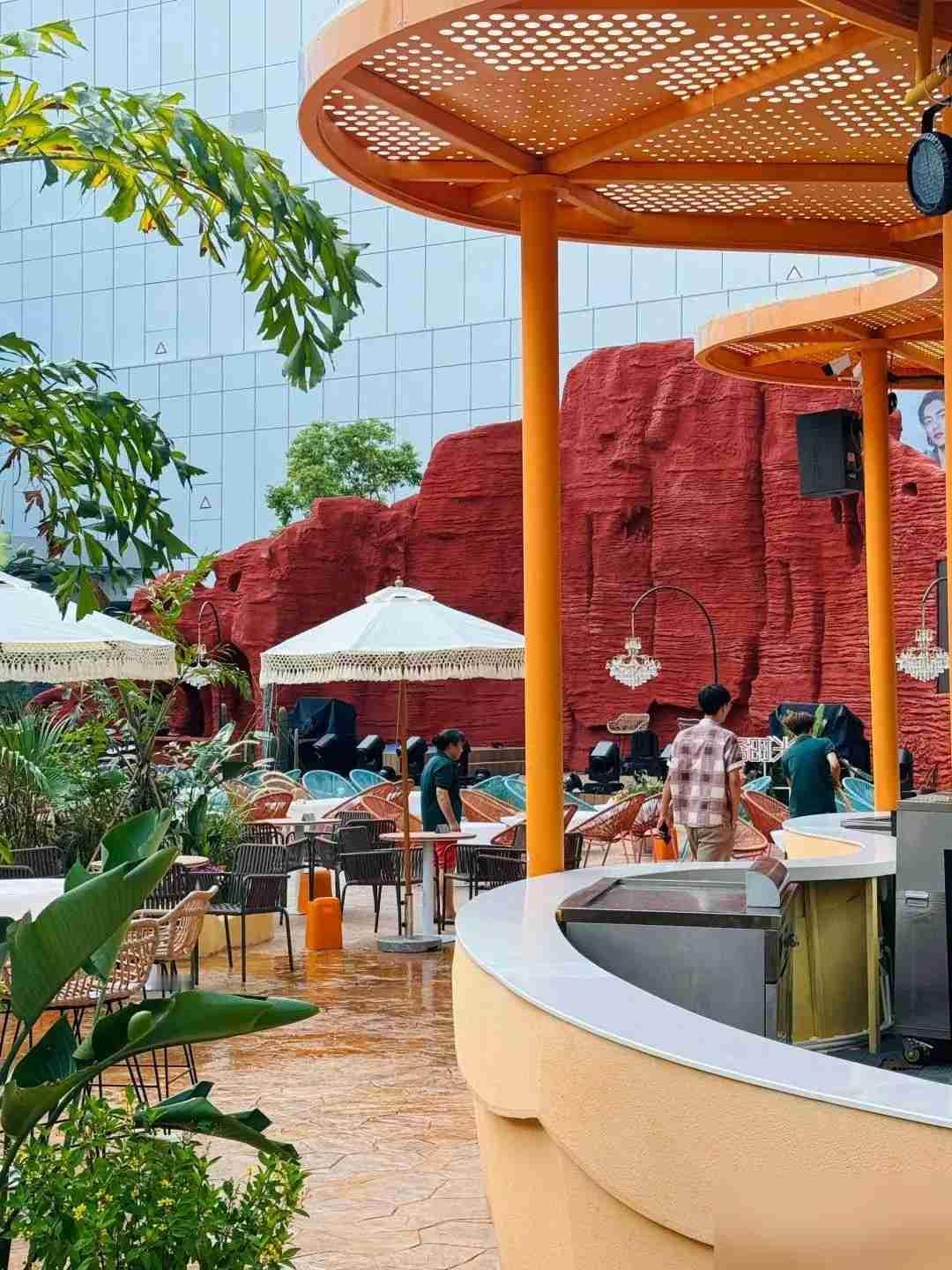 SM逛逛带定位晒今日生活
我的今日状态：😁轻松愉快
我这里的天气：☀️晴天