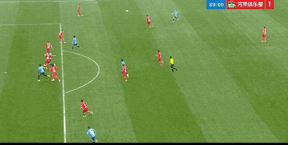其实吕倬毅打进反超进球以前，冯劲这个球就该进了，但是冯劲没有把握住这个机会，机会