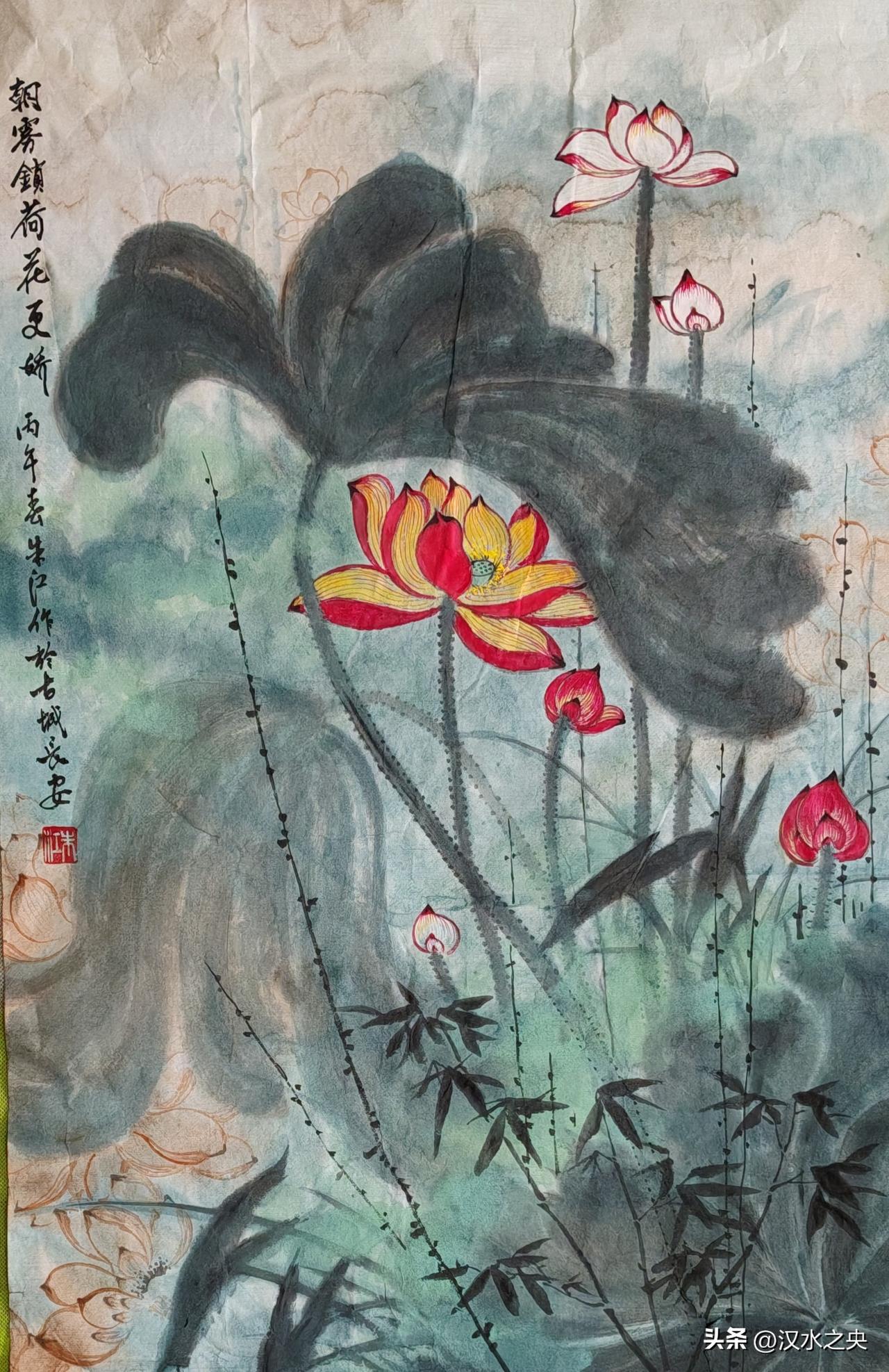 朝雾鎖塘荷更娇