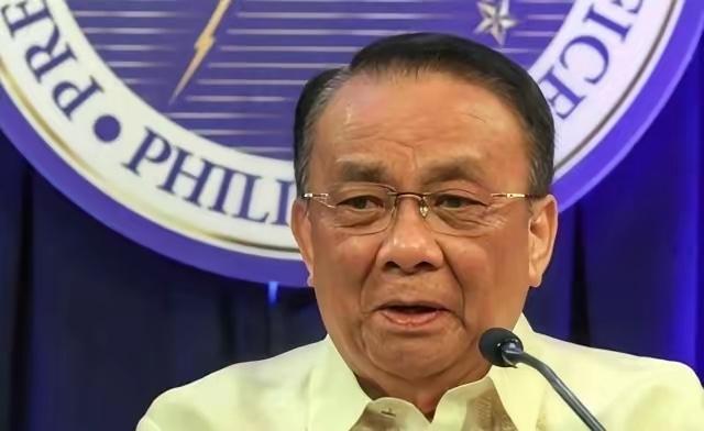 中菲这一战，晚打不如现在打，菲律宾总统表示：只要中方在南海问题上选择让步，那么菲