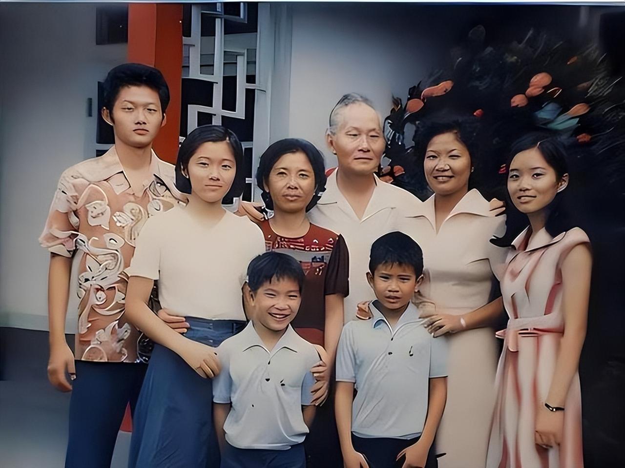 孙立人被“软禁”33年，妻子大胆决策让他纳妾，结果生下4个科学家！

1954年