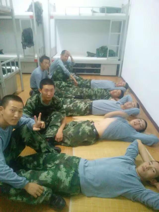 退伍不褪色，时刻保持优良的作风和过硬的本领，走到哪里要发光