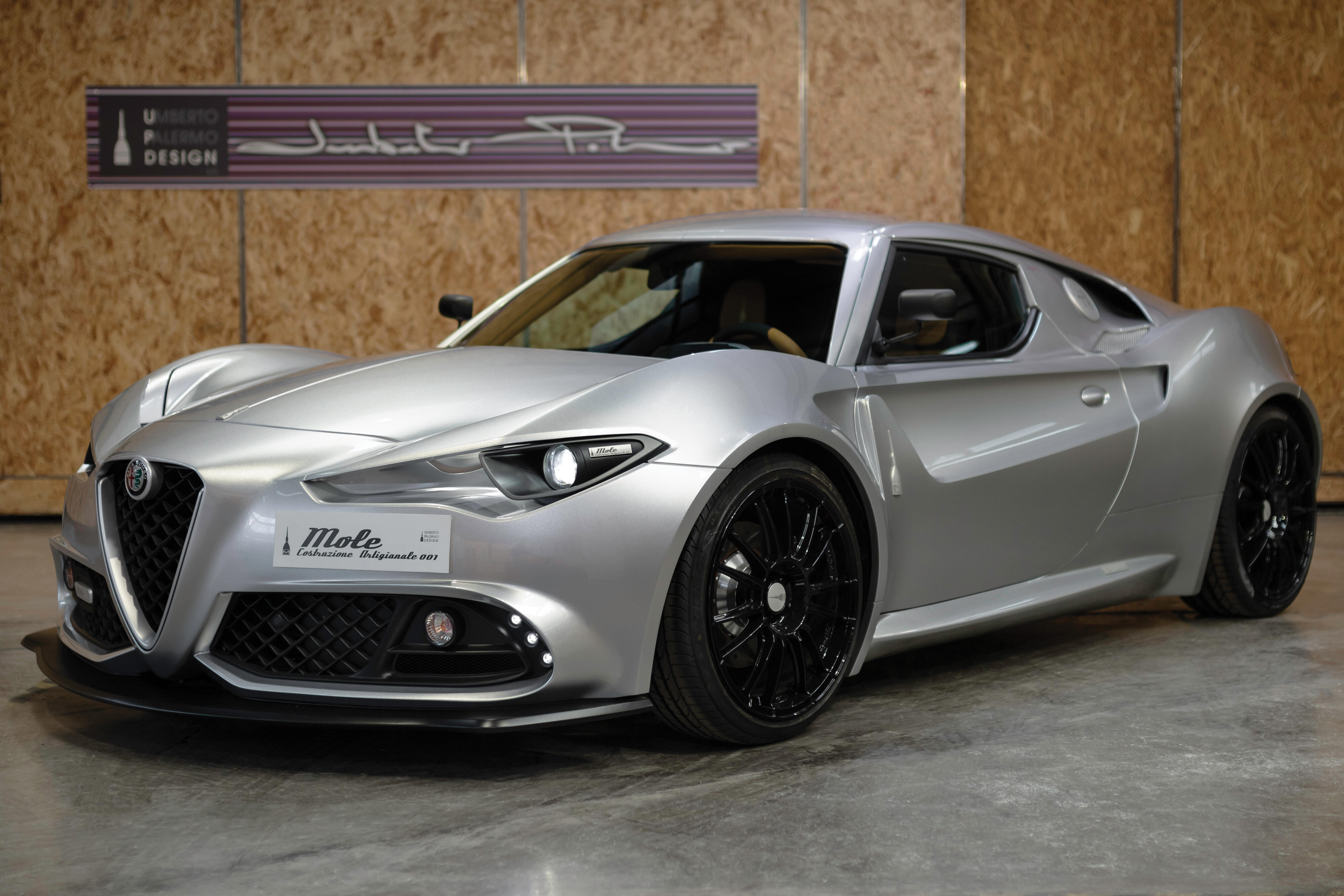 18年的Costruzione Artigianale 001基于阿尔法罗密欧4