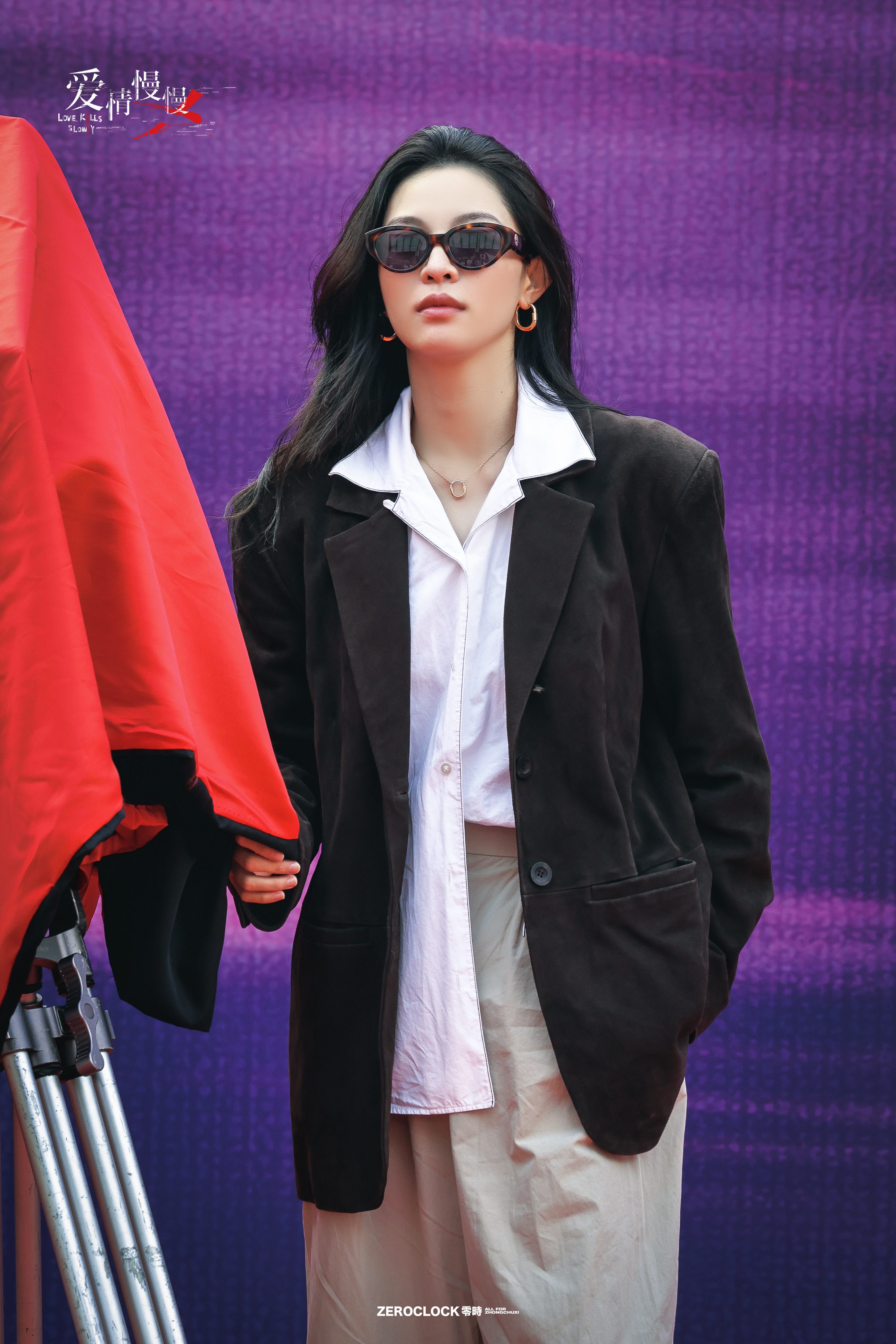 爱情慢慢开机 钟楚曦新剧开机！！！这次项目是探寻亲密关系中的暴力与控制。完美情人