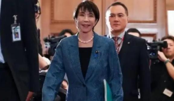 美国还是抛出了绝招：想让日本成为第二个乌克兰。中日的历史仇怨，很容易被点燃。以日