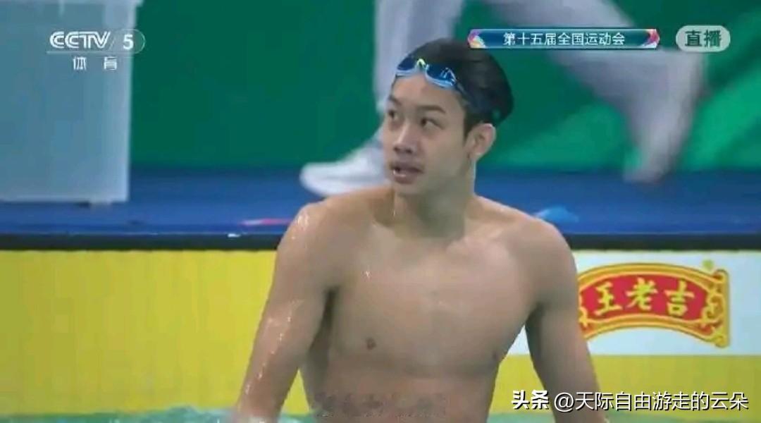 18岁黑马横空出世！张展硕3分42秒82逆袭夺冠，潘展乐孙杨遗憾无缘领奖台

1