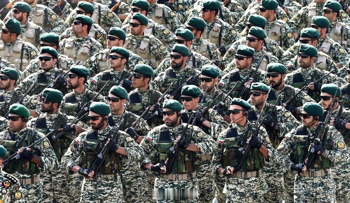 刚刚收到的消息：伊朗官员迈赫迪·穆罕默迪表示，不存在所谓的“有限打击”这种说法。