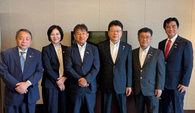 胆子不小！日本媒体曝出重磅消息，一个由 7 名日本参众两院议员组成的跨党派访问团