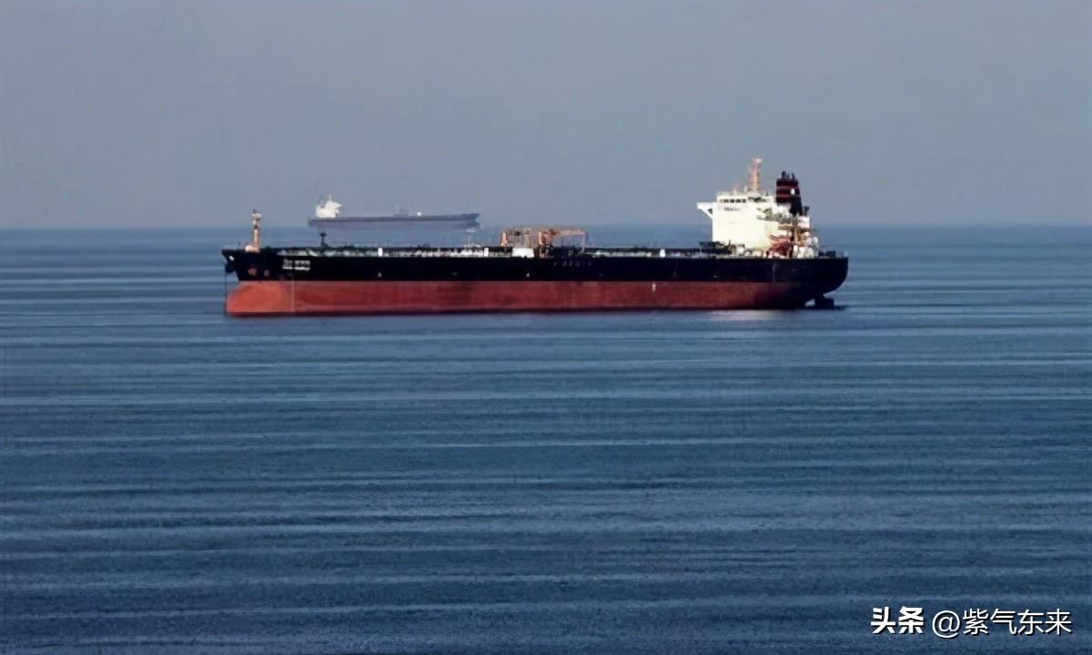 在古巴能源最短缺最需要帮助的时候，

俄罗斯站出来了，紧急援助古巴原油！

一艘