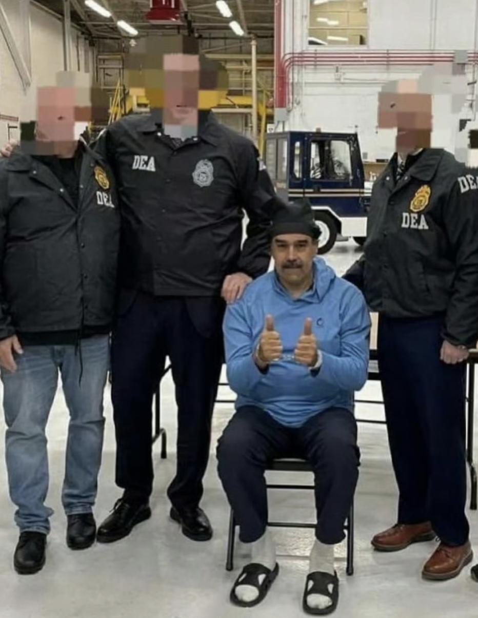 “这是贩毒船”与“一管洗衣粉”异曲同工。专打弱国，掠夺资源，掌控地缘，是M国的拿