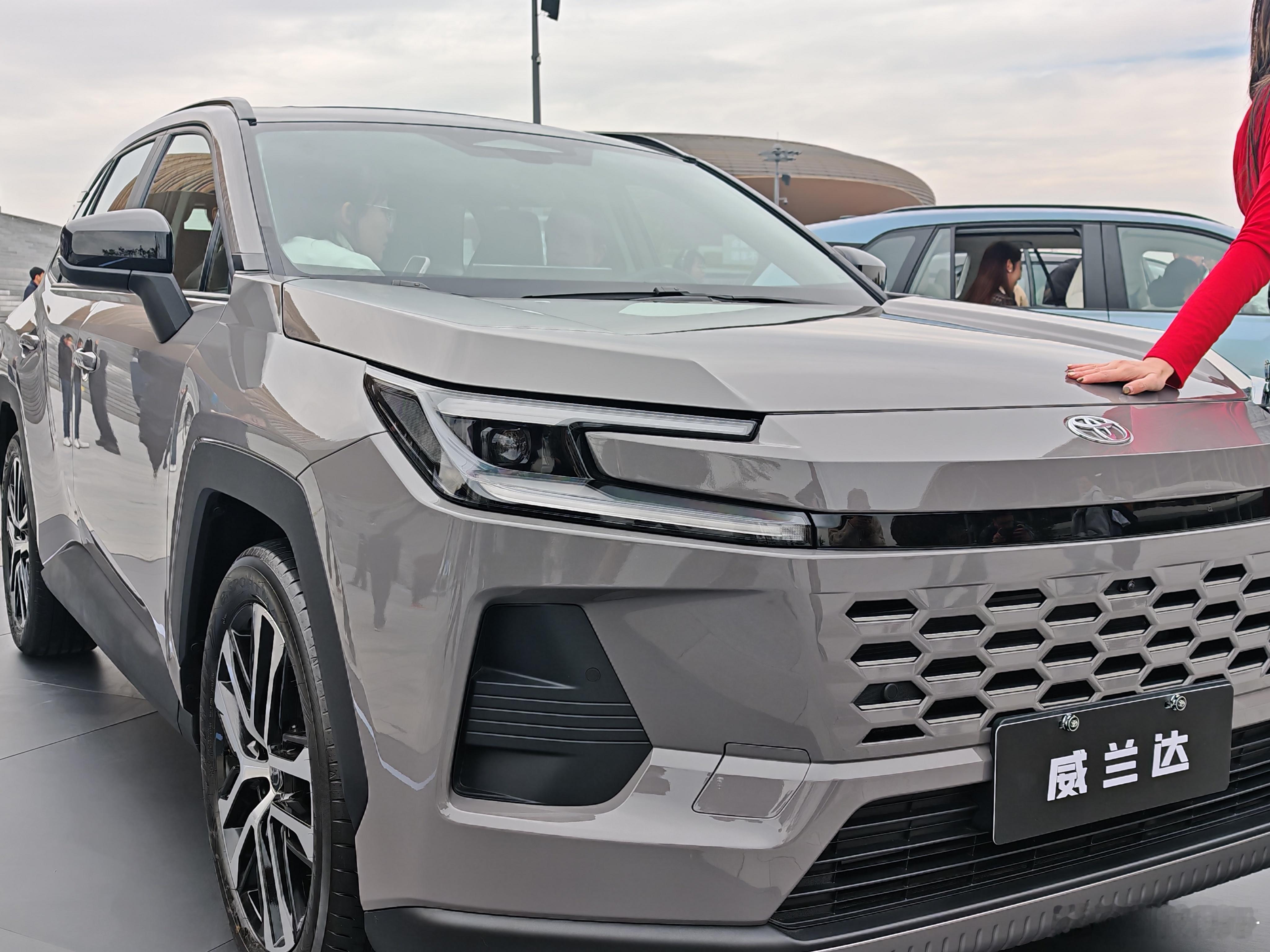 刚刚正式公布了上市价，威兰达15.98万起的超配换购价，叠加全系1万元置换补贴，