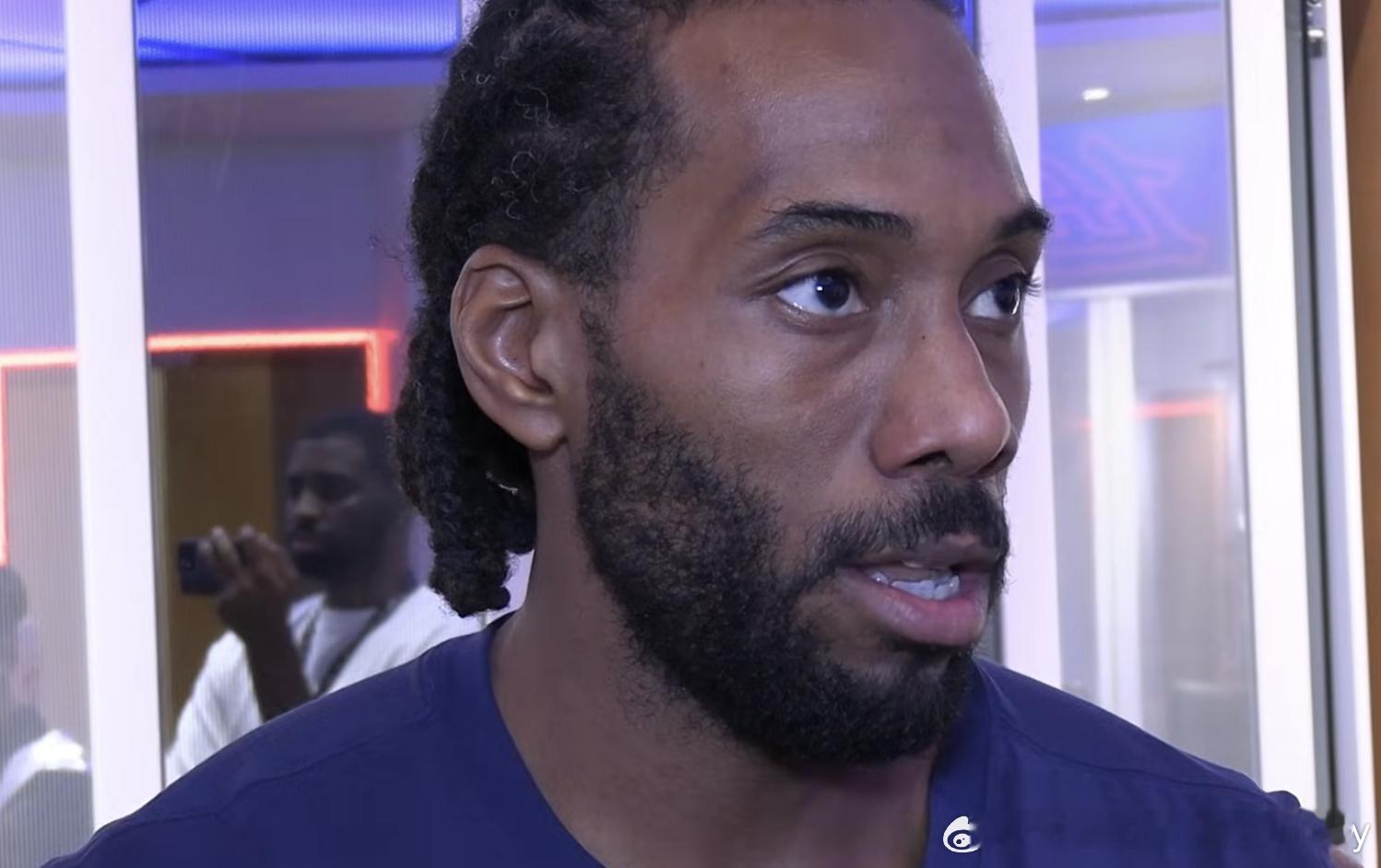 小卡：当柯林斯打五号位时，他能很好地上下奔跑。大家都命中了三分，大洛也拉开了空间