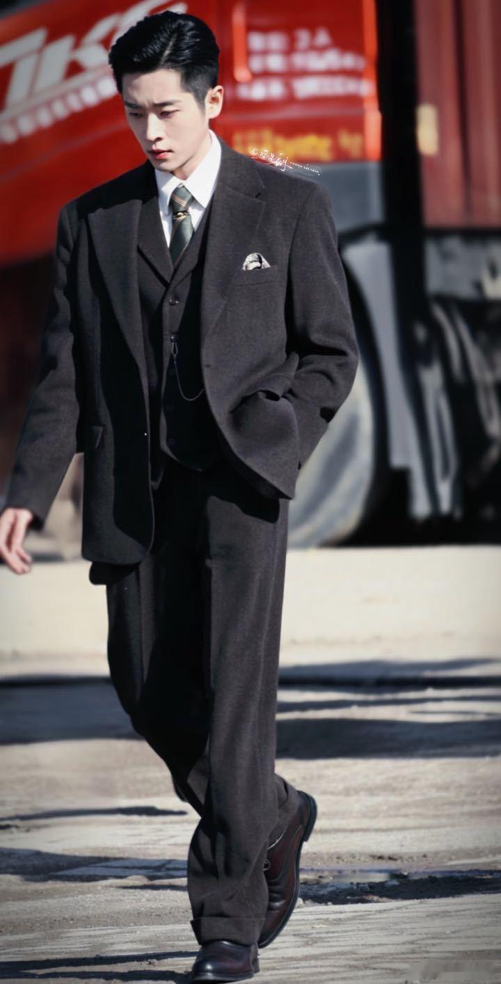 玉簟秋 丞磊、张云龙、张丰毅同台飙戏还不够，徐正溪强势进组，几位男神战壕开炮的战