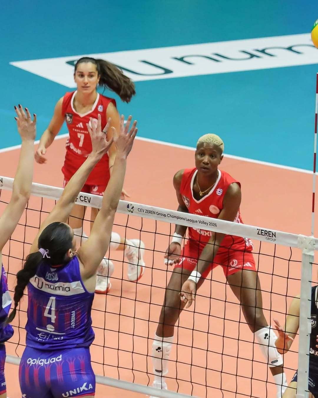 米兰在与奥林匹亚科斯的比赛中，两回合双杀对手晋级欧冠八强！ 