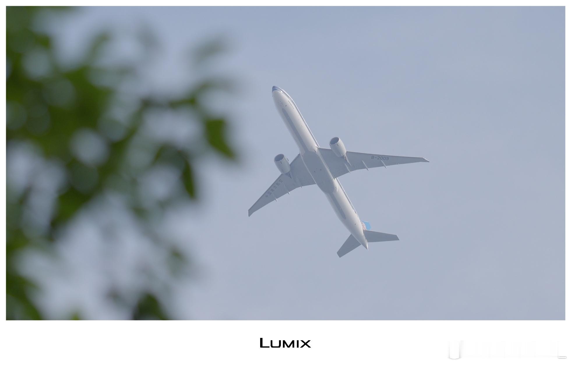 增距镜真的有用吗？这两年，各家厂商都在自家旗舰Ultra上加入增距镜，本意是更能