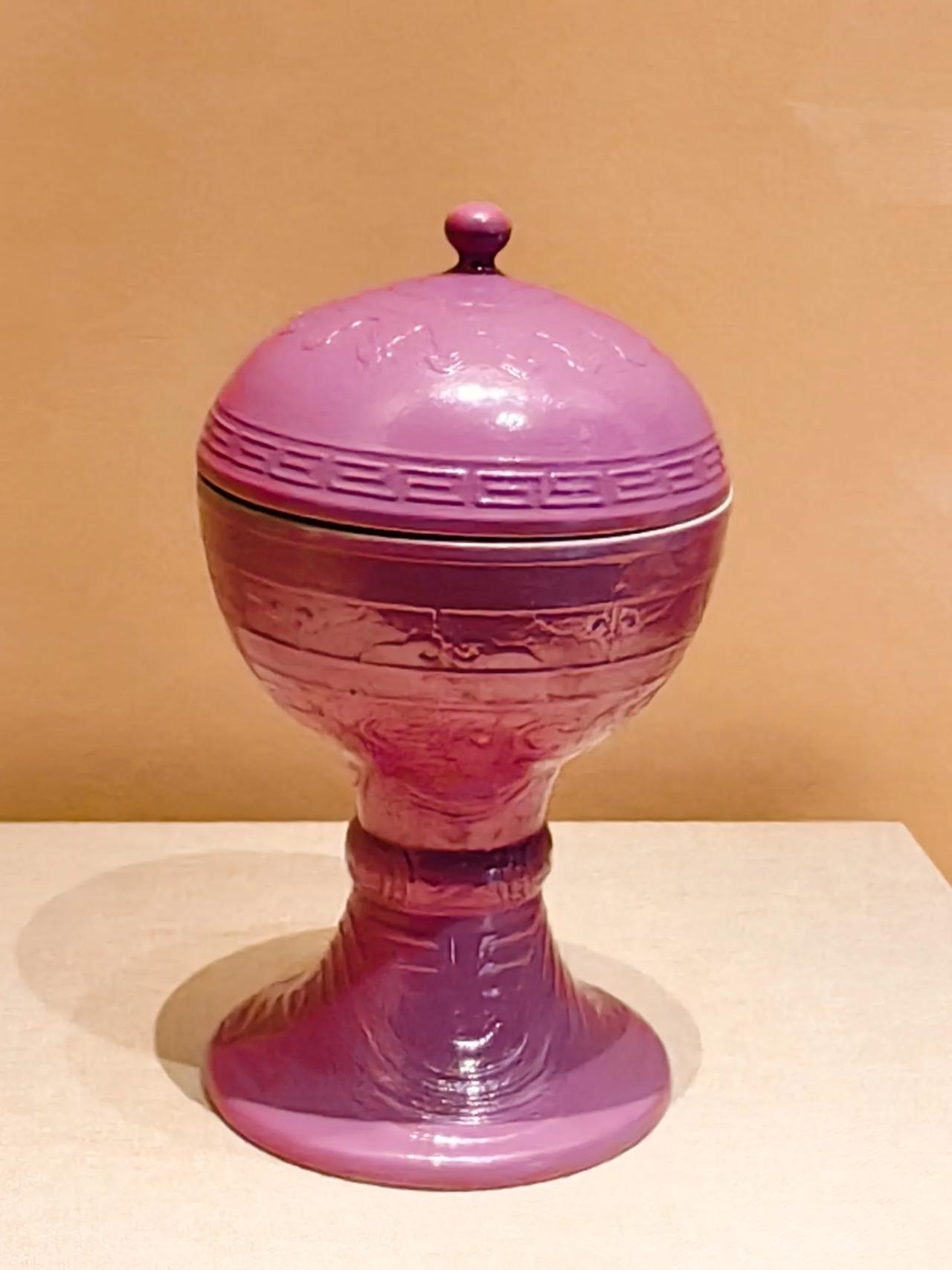 北京天坛古代文物展览，展出了明清时期的宫庭用点，个个精美无比，都是国宝级的文物！