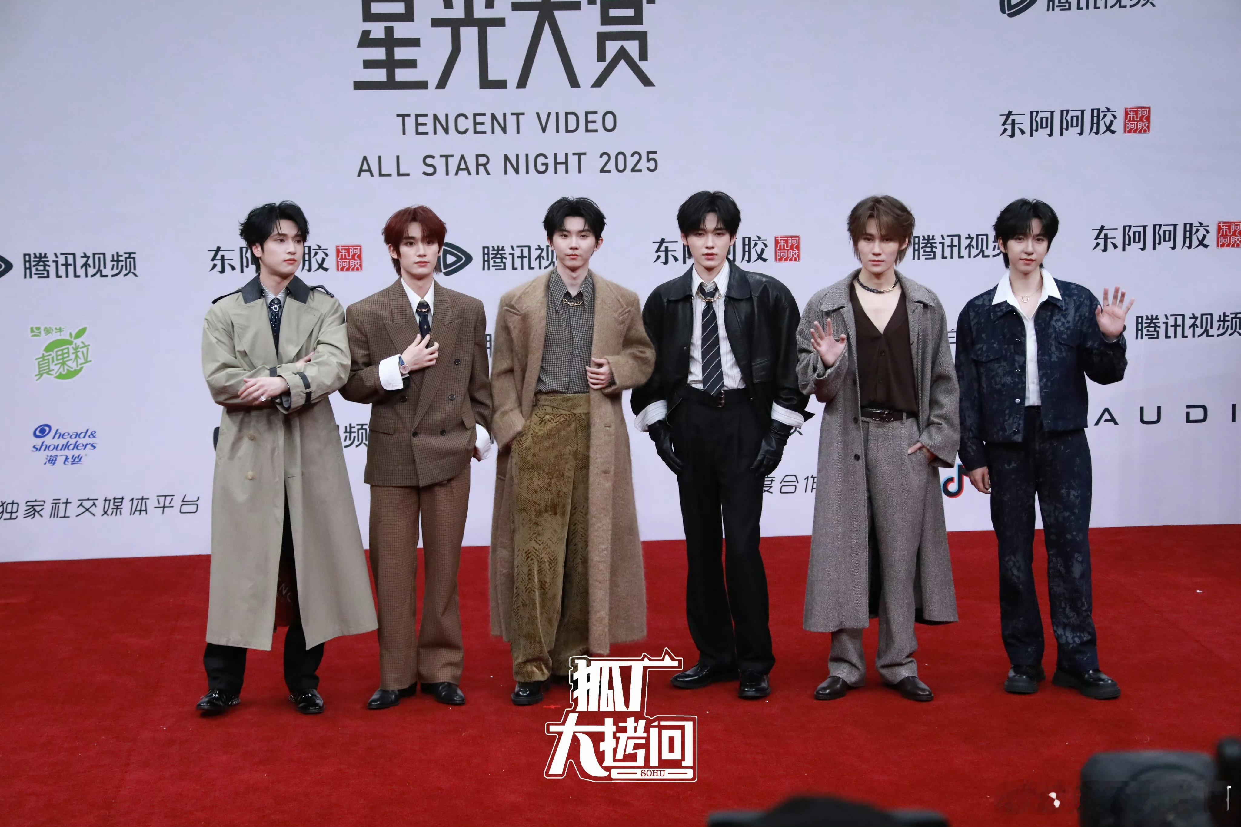 我不点名，其中一两个已经不是帅丑的问题了，是阴，太阴了星光大赏红毯