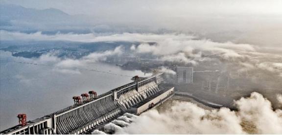 为什么美国不敢炸三峡大坝？不夸张的说，只要美国人想活着，就不敢对三峡大坝下手，美