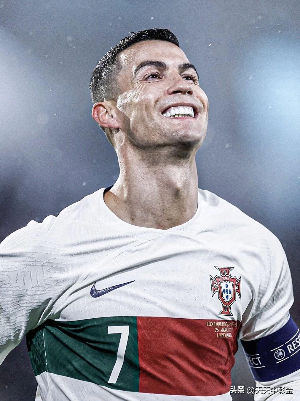 一、竞技层面的硬实力与职业精神
 
1. 历史级数据成就
职业生涯斩获5座金球奖
