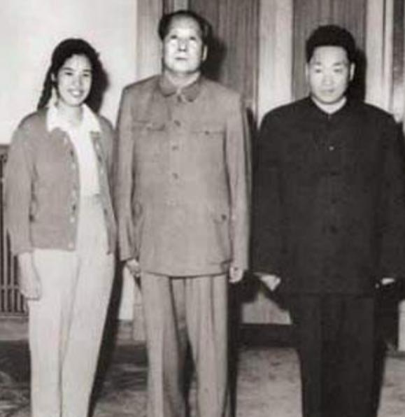 毛主席临终前再三嘱咐，不许毛岸青参加葬礼，真实原因令人唏嘘。
1923年11月1