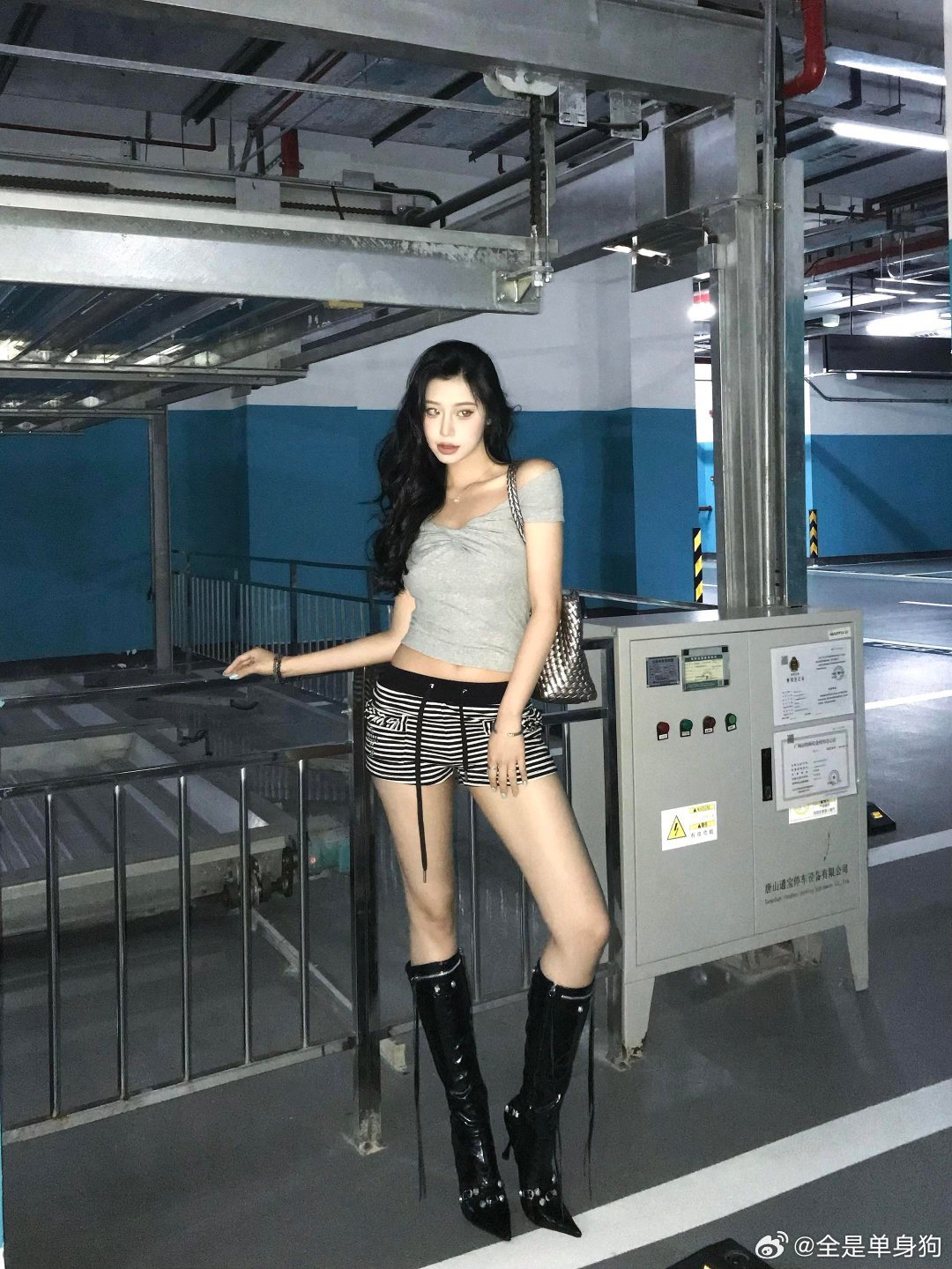 美的冒泡啊 