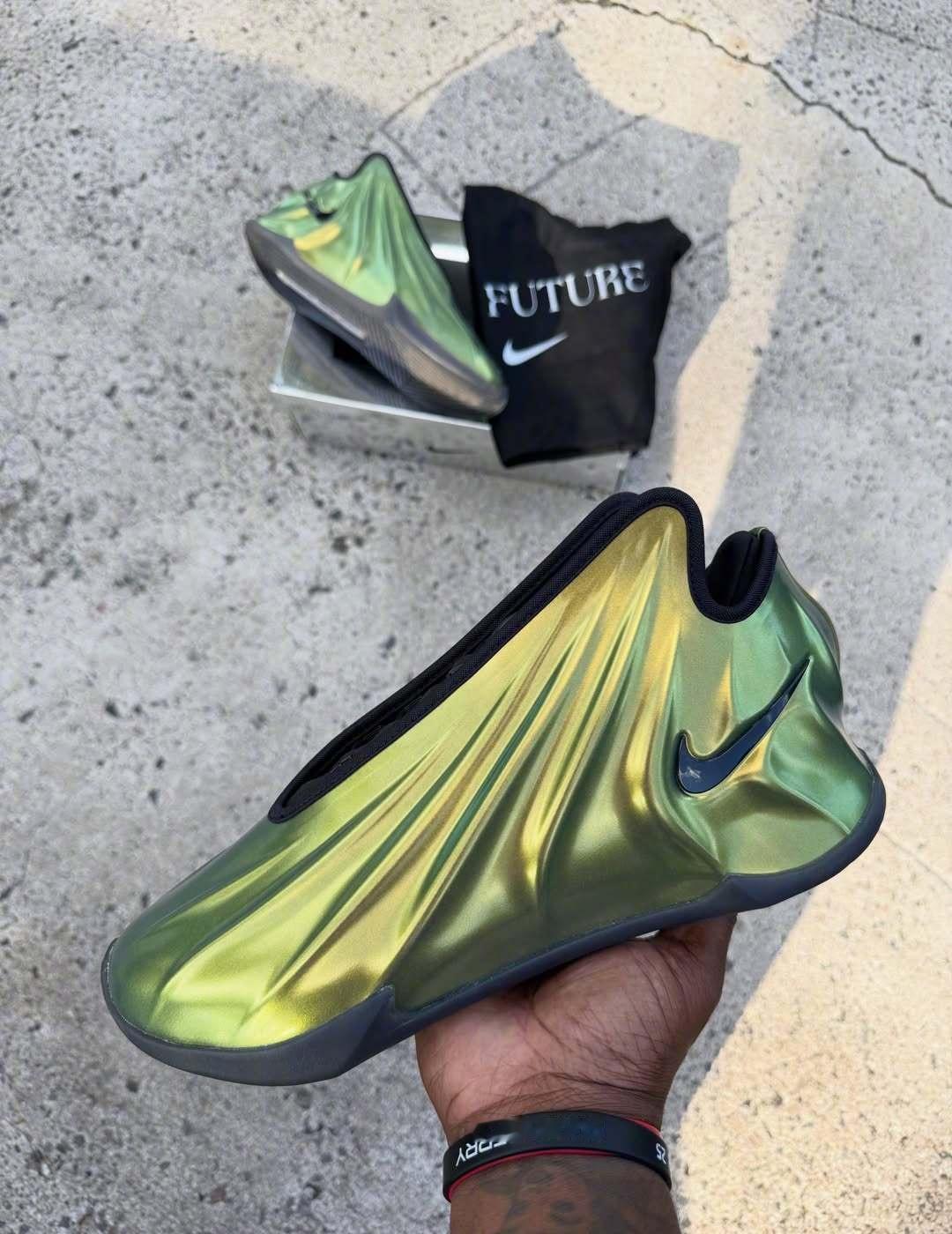 绿魔GT Future 实物现身～ 

images via Real Juic