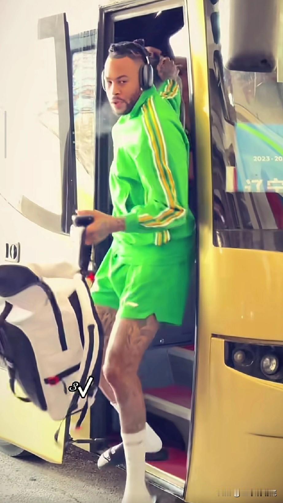 还有个隐患！也是辽宁男篮目前最大的问题！

辽宁男篮一波5连胜，让所有球迷为之兴