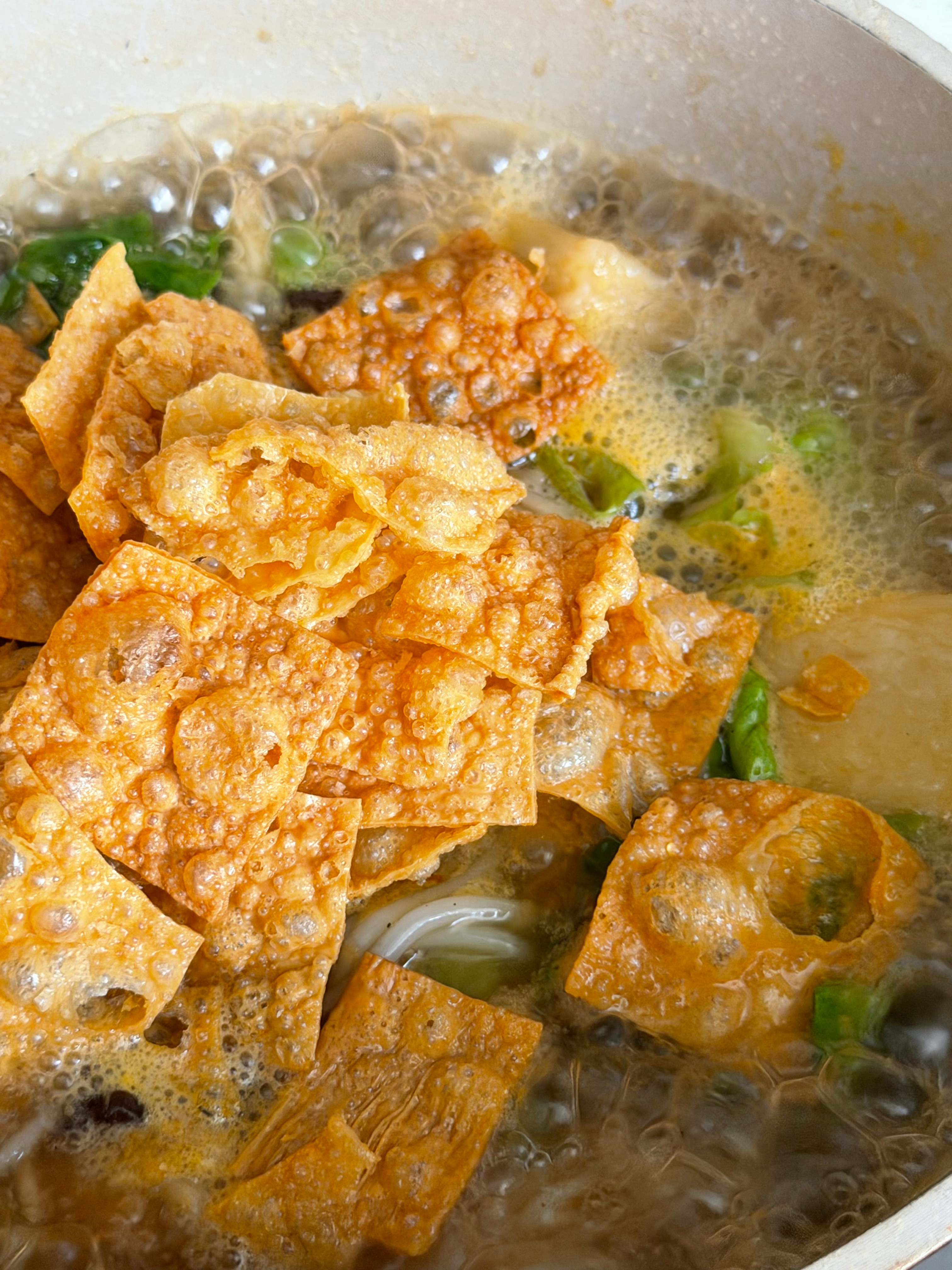 螺蛳粉✖️山东大煎饼，好爱吃山东大煎饼啊！ 