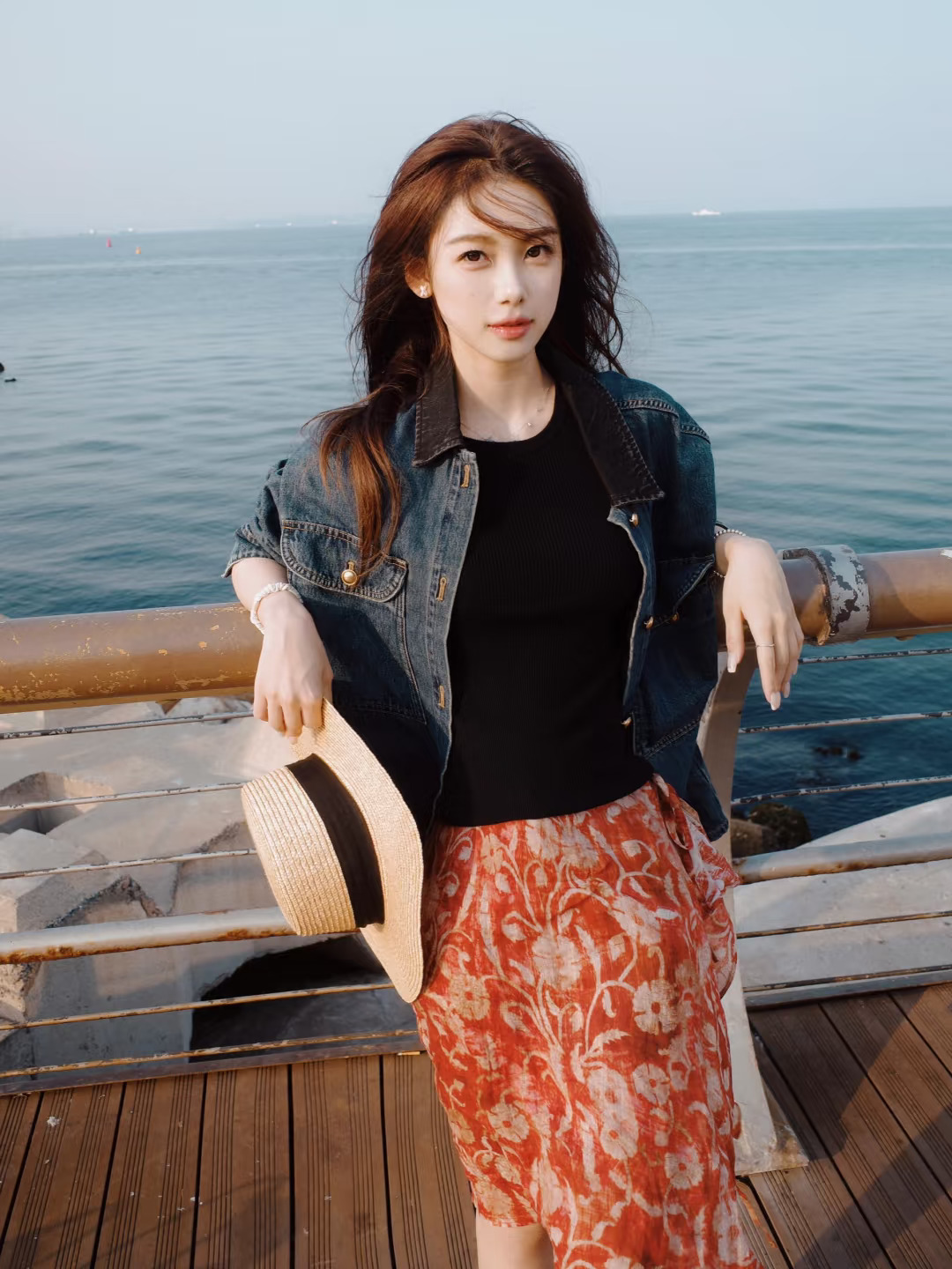 像在电影里的海边灯塔