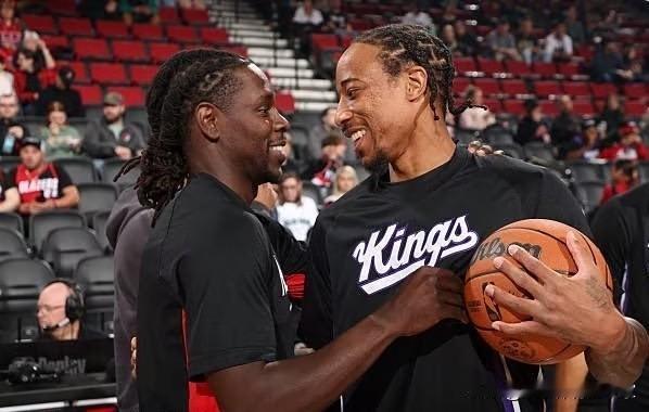 交易流言更新：国王开拓者商讨德罗赞换霍勒迪

据NBA记者Brett Siege