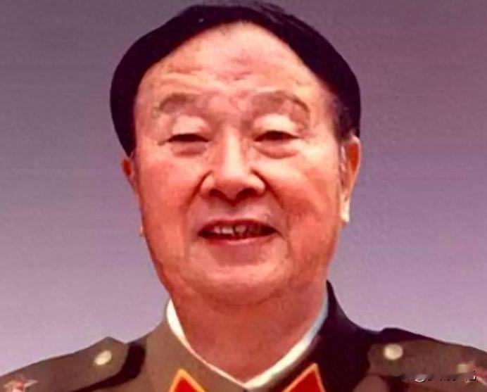 他是成就最高的红军战士之一：1937年只是一名普通士兵，1955年被授予大校军衔