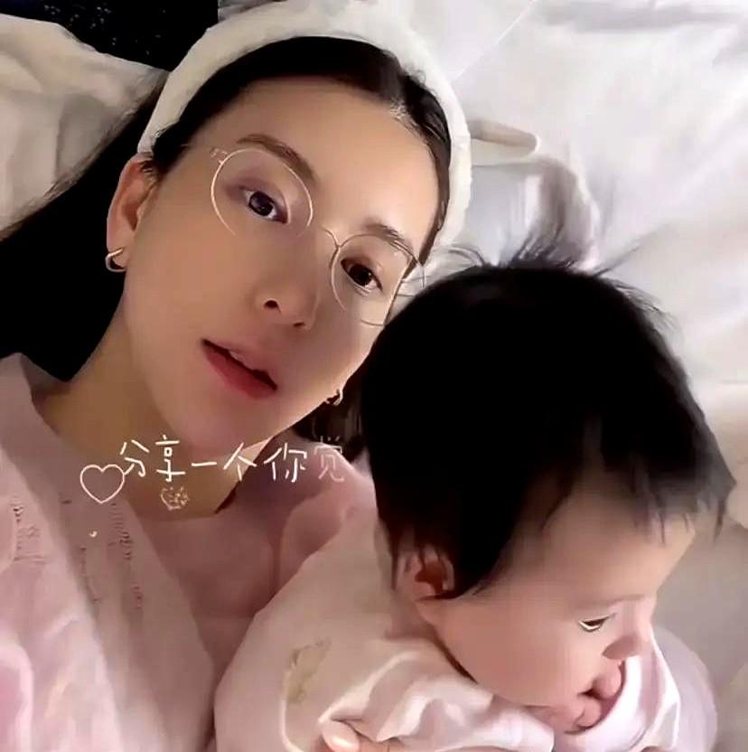 郭富城喜提三胎，结果又是个女儿！网友炸锅，都在猜天王是不是想拼儿子，结果有点“打