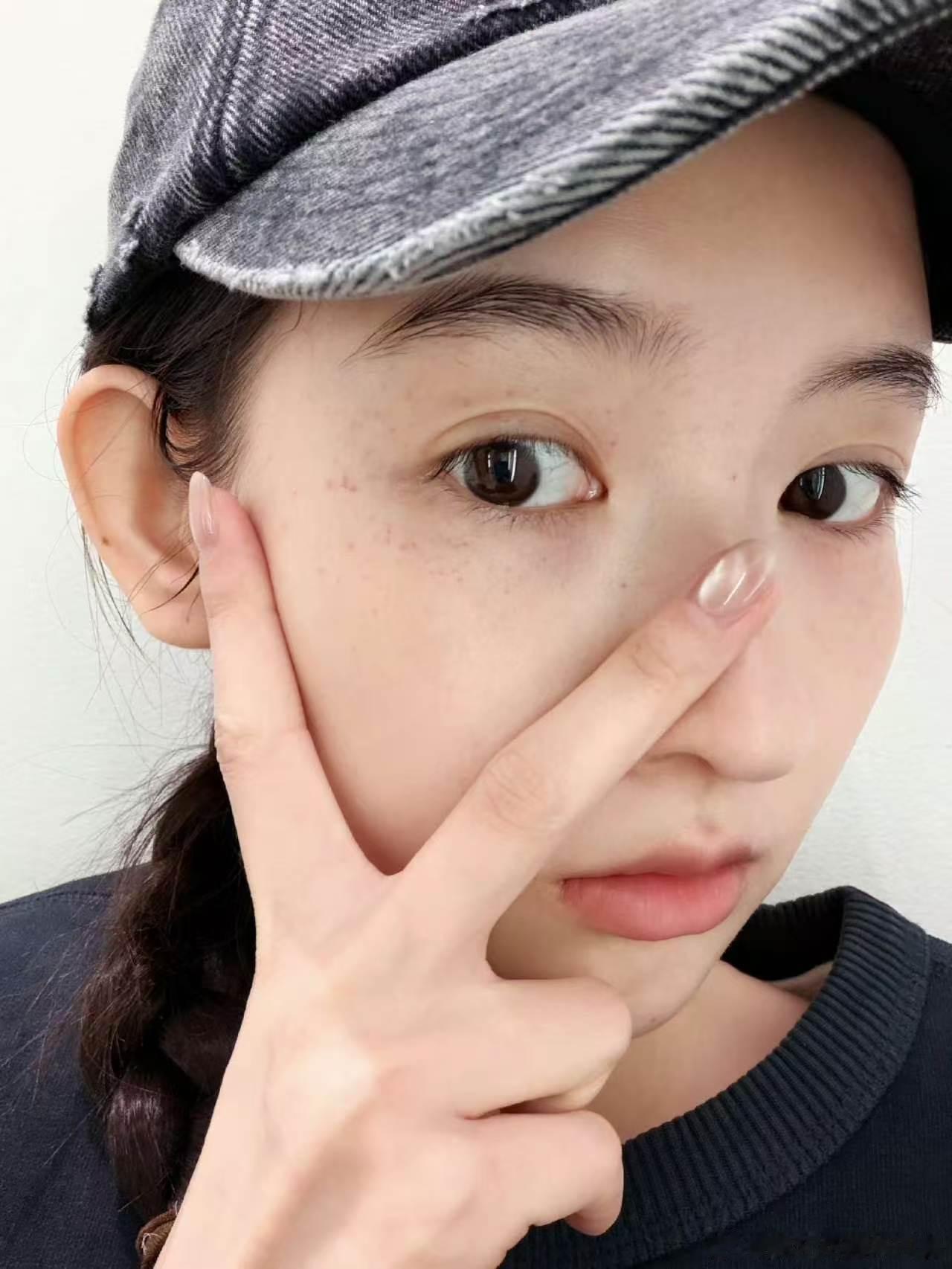 陈星旭叫林一全名叫王玉雯雯陈星旭你这样林一会哭的 三个人吃吃喝喝的组合，浪漫可能