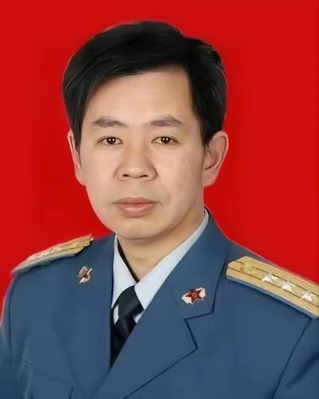 导弹未点火就被锁定：戴旭大校的忧虑，藏着现代战场的残酷真相

导弹刚竖起来，还没