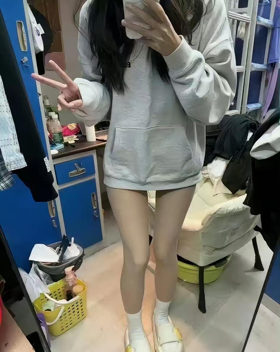 没课的一天的还是自然醒的这么早