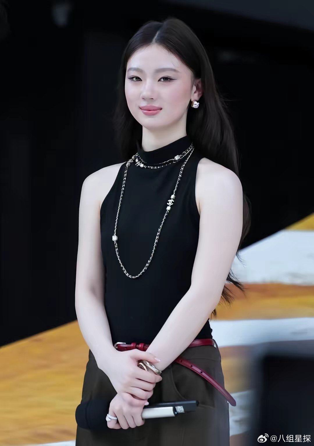 单依纯这个人真的很奇怪，好像离开了常石磊，单依纯真的就会好好唱歌了。昨晚的大湾区