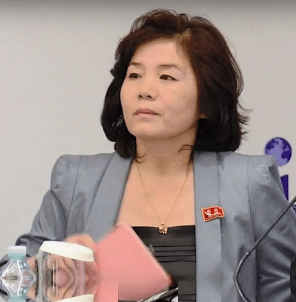7月19日，朝外务相崔善姬对俄罗斯展开正式访问，并在克里姆林宫会见了俄罗斯总统普