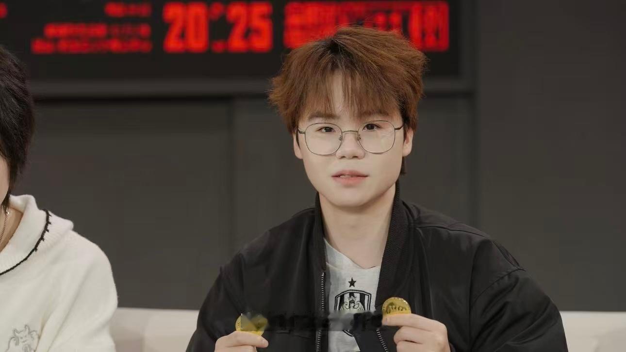 不是所有对决都配叫巅峰之战，32支战队集结的PEL刺激杯必须算一个！赛程敲定，晋