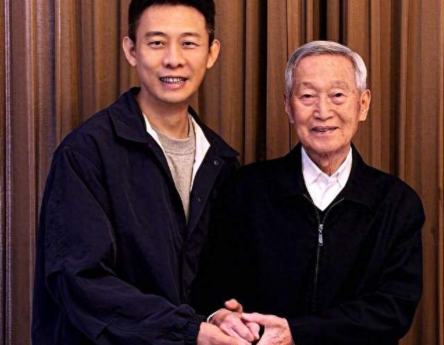 《神探之痕迹》藏了两个彩蛋，但第二个把续集全剧透了