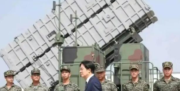 疯狂军购卖国！赖清德向美国砸1.25亿，大陆出后，台当局寸步难行

当下台海局势