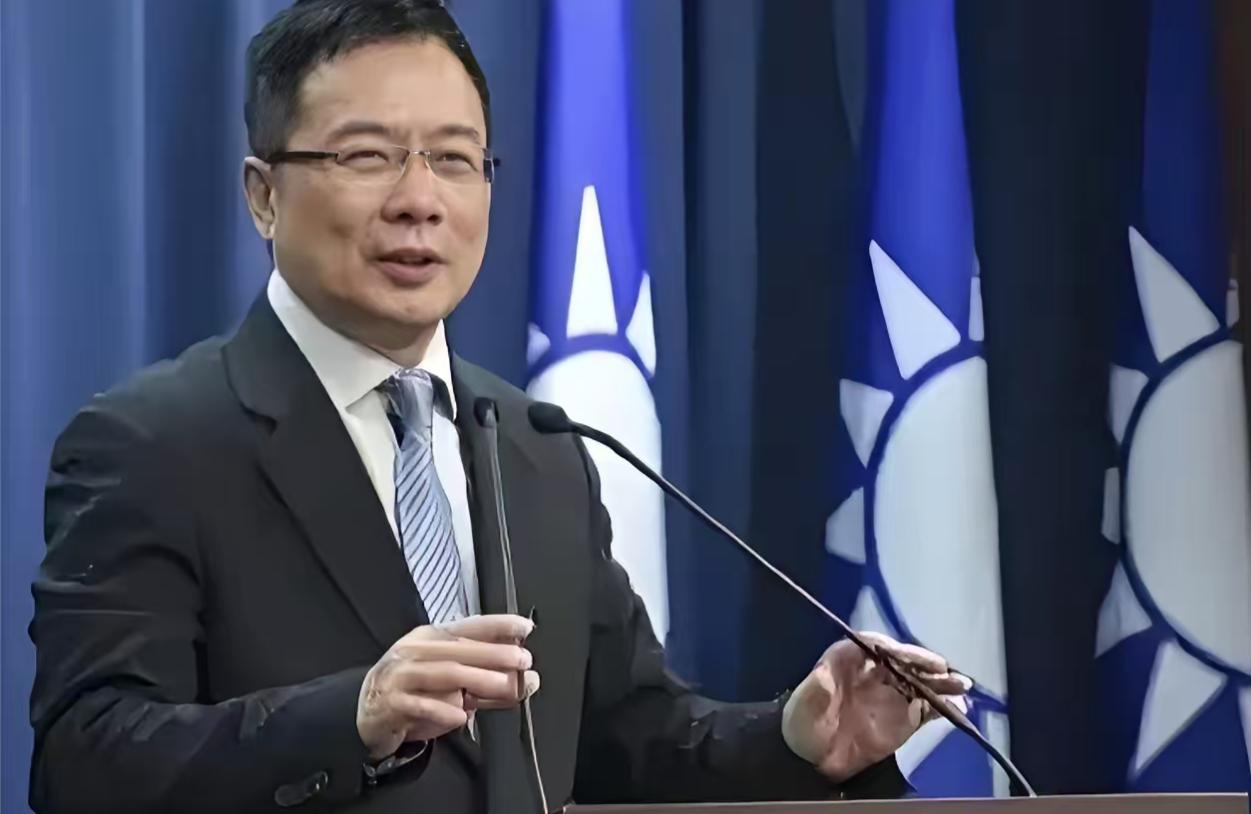 著名台湾省时事评论员“蔡正元”，面对民进党“整天想打城镇战的行为，给出了精准的点