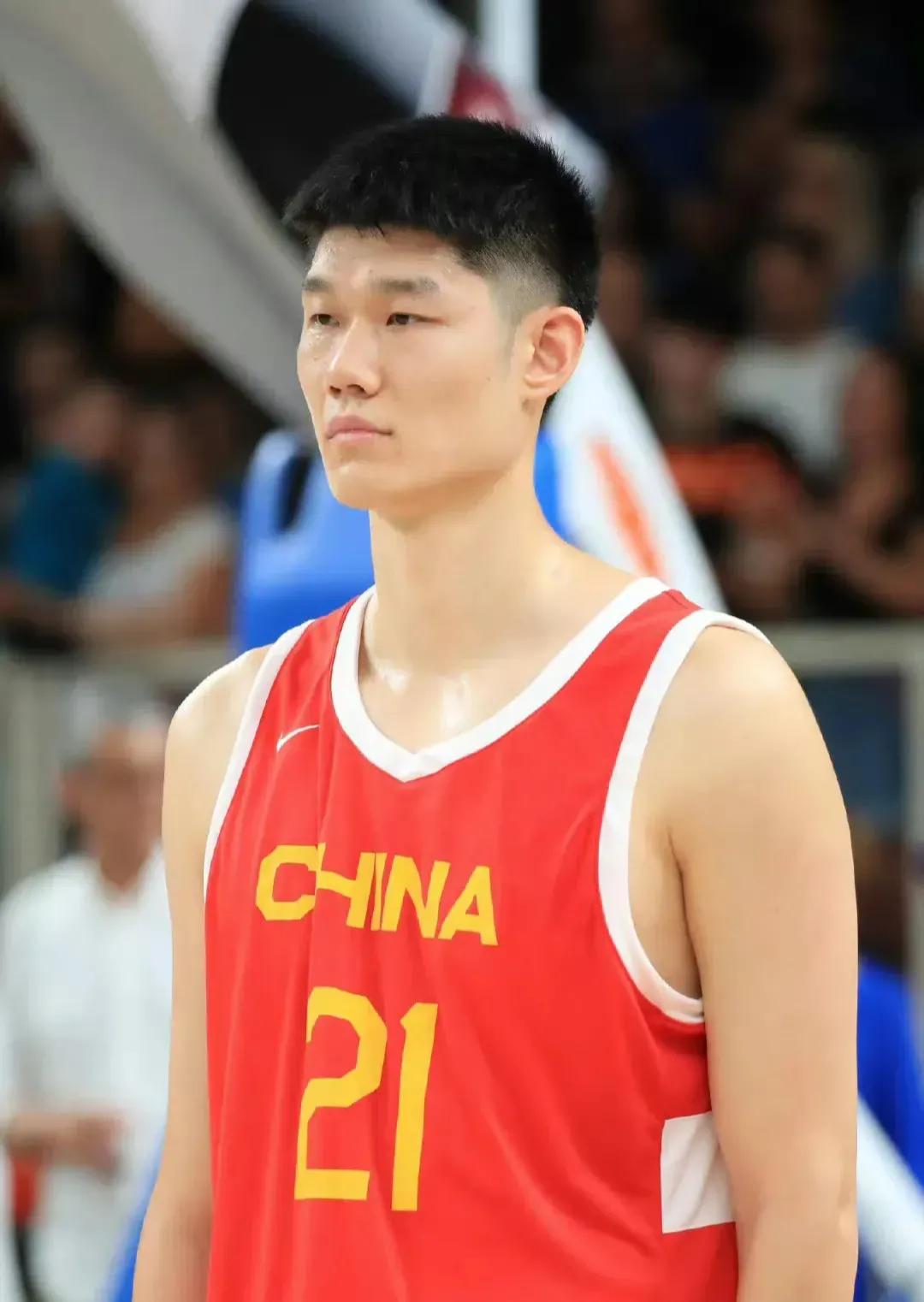 随着中国男篮输给南苏丹20分，结连遭遇两场惨败，中国小组赛实际上已经出局，现在需