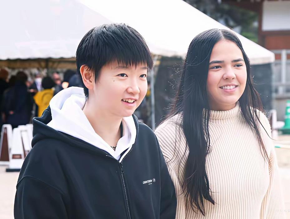 迪亚斯
3:2逆转牛迪
看得让人
荡气回肠～
作为她俩的好朋友
莎莎是该鼓掌
还